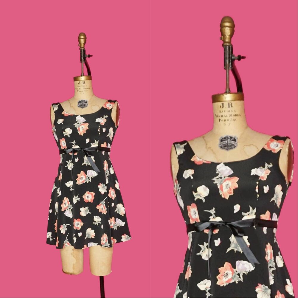 1990s-Y2K Anna U.S.A BUTTERFLIES BUTTERFLY and FLOWERS Babydoll Mini Dress. XS